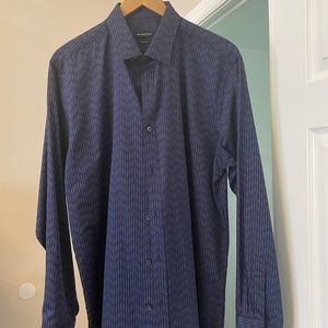 Bugatchi mens long sleeve shirt. Size large. Blue with a pattern